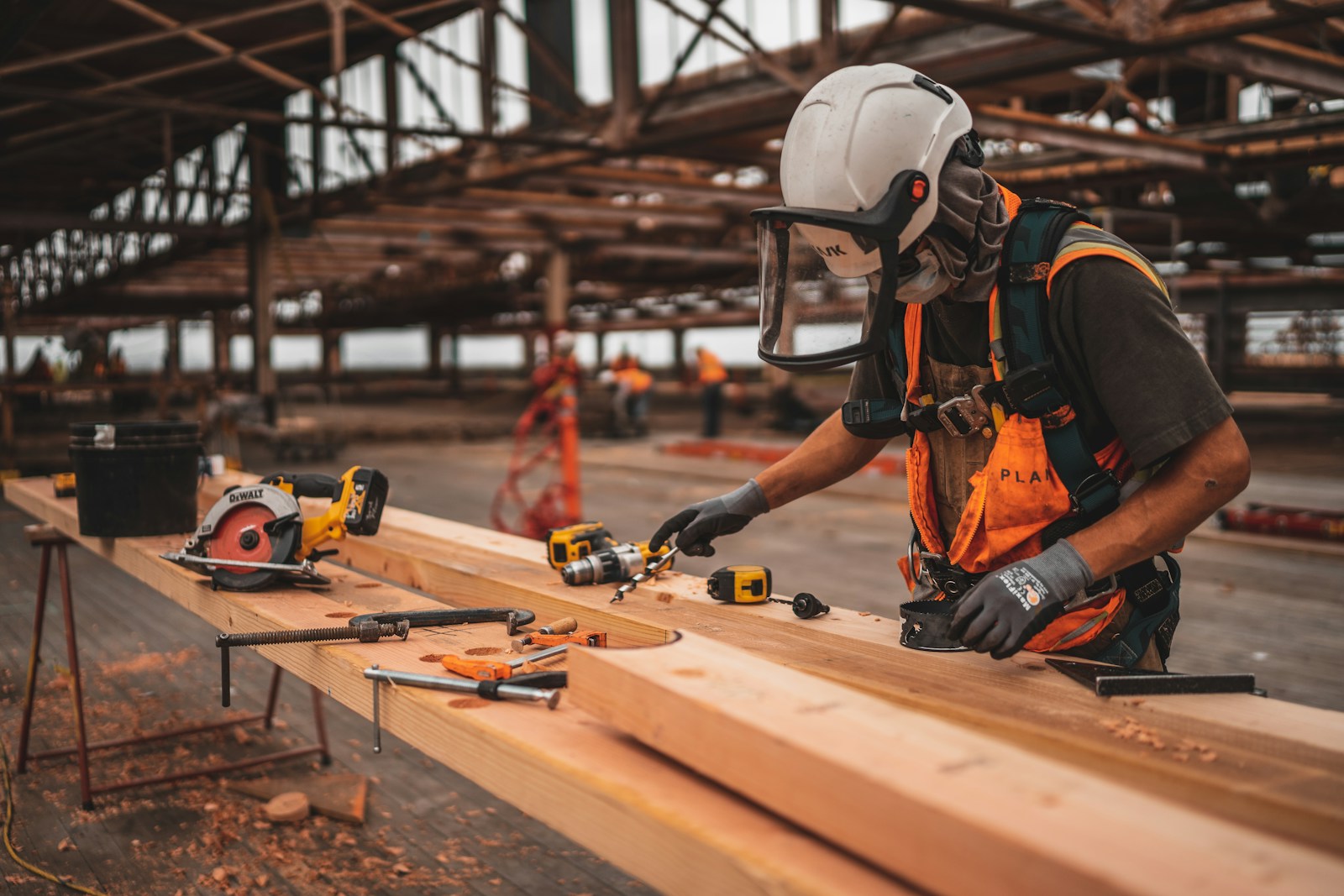 la sécurité dans la construction de maisons : respecter les normes pour prévenir les risques